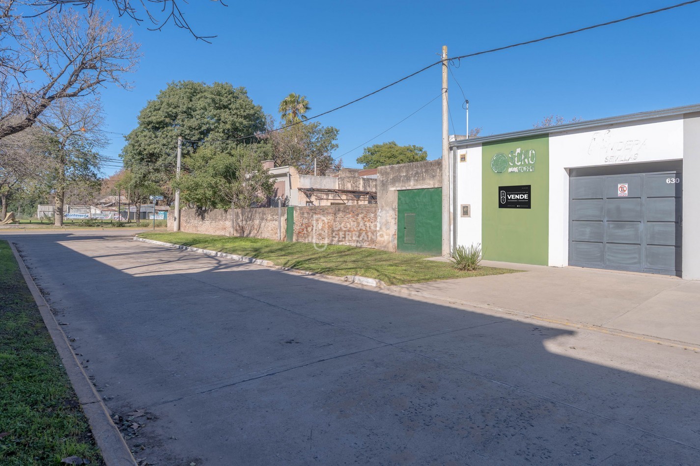 CASA A RECICLAR + GALPON NUEVO!