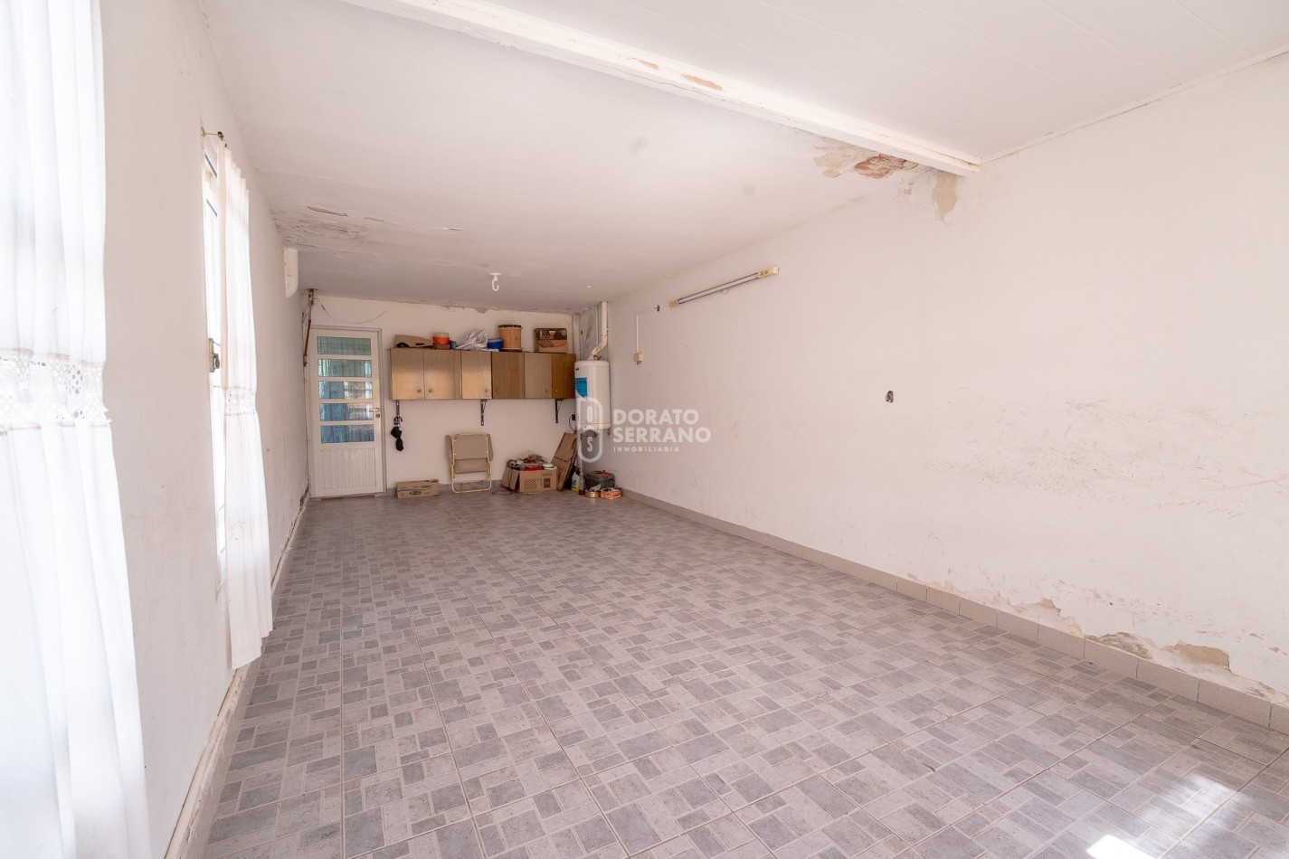 CASA EN BARRIO RESIDENCIAL! LISTA PARA UN NUEVO SUEÑO!