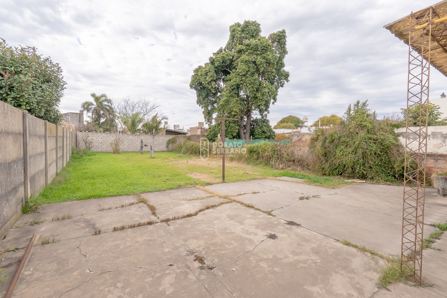 BUEN LOTE  &TODOS LOS SERVICIOS!