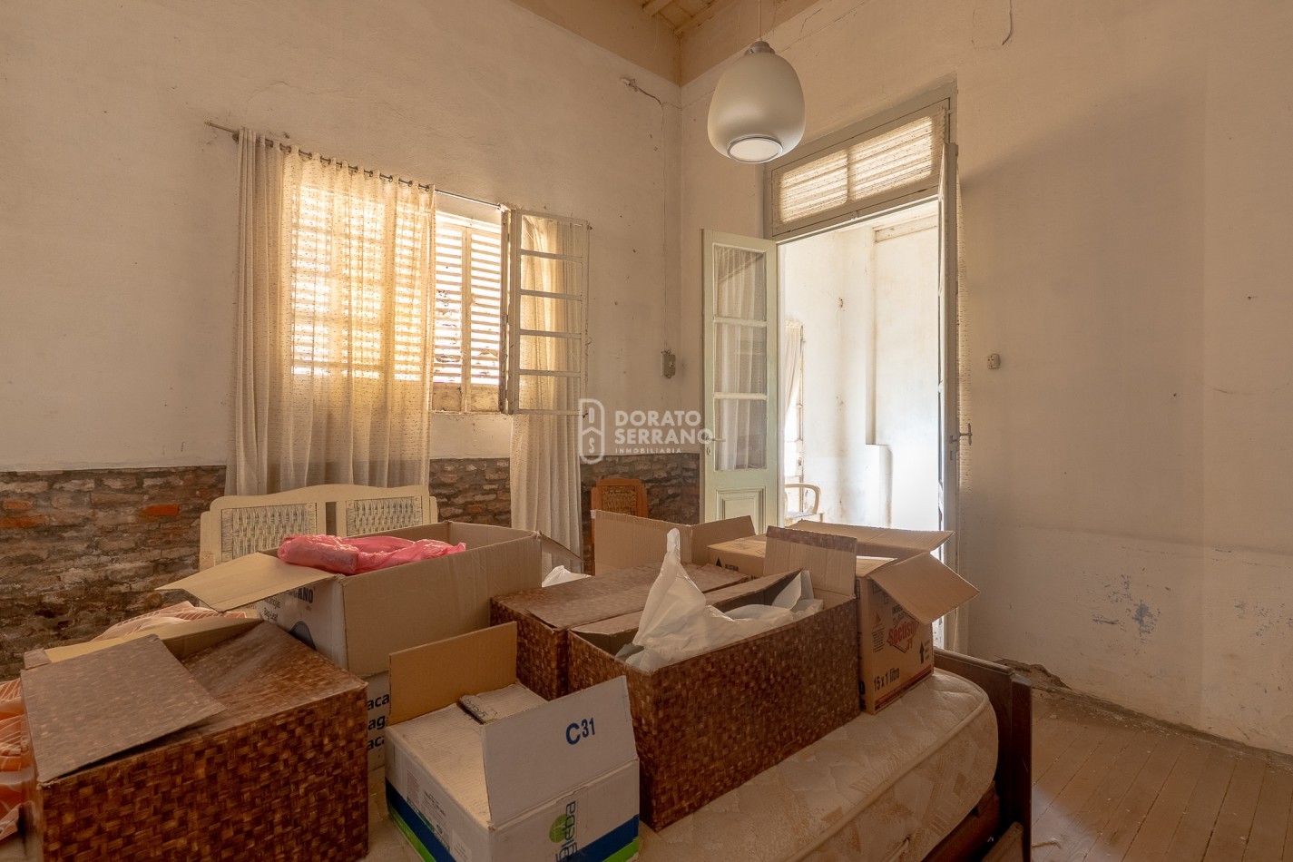 LOTE IDEAL 15X30 - A PASOS DE 20 DE JUNIO! + CASA A RECICLAR O DEMOLER.