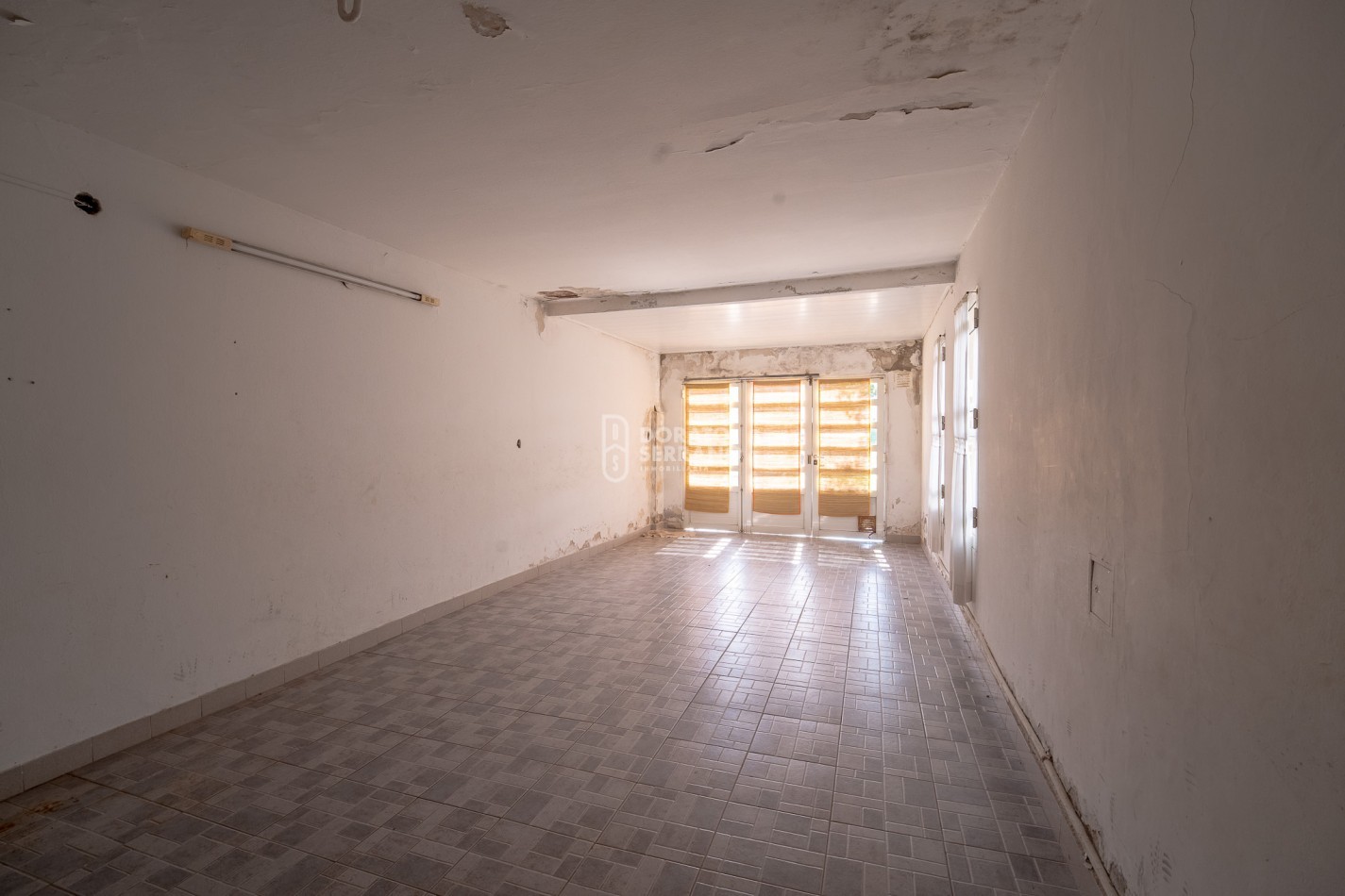 CASA EN BARRIO RESIDENCIAL! LISTA PARA UN NUEVO SUEÑO!