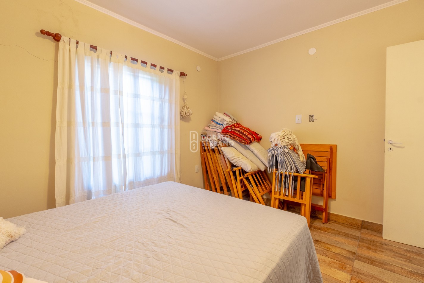 EXTRAORDINARIA! BARRIO GALVEZ - LAGUNA DE LOTTO.