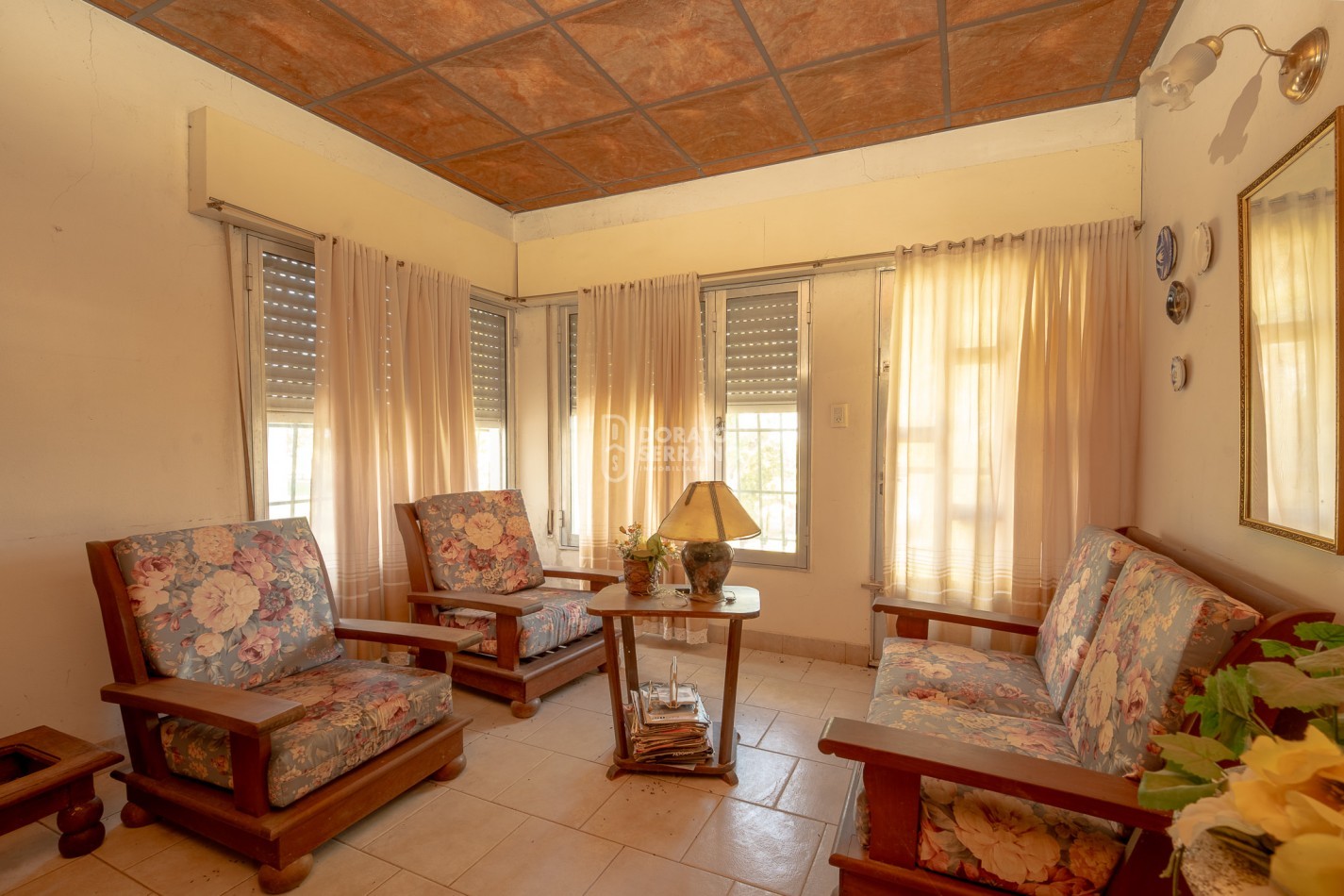 CASA EN EL RIO! GRANDIOSA! BARRIO BASUALDO!