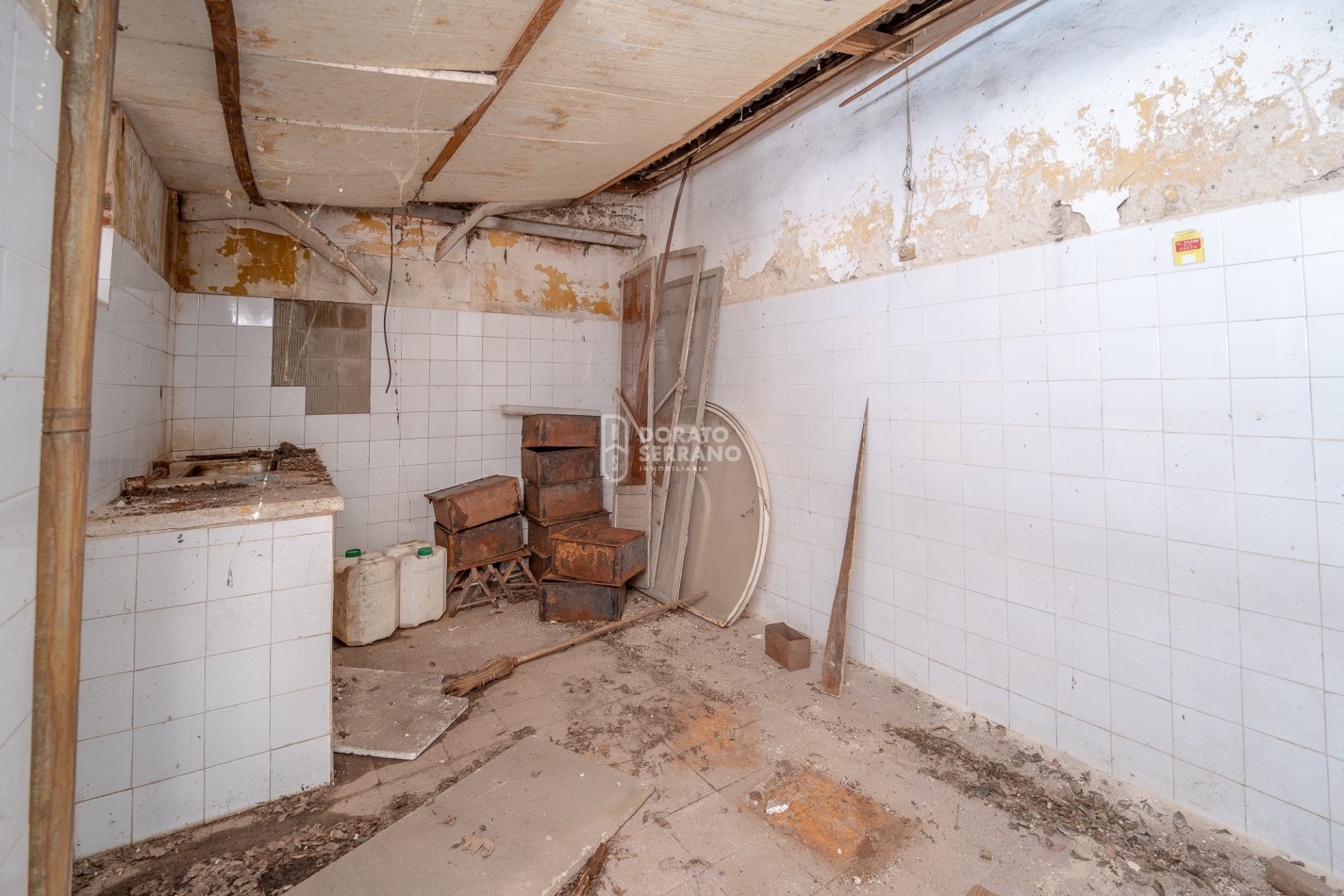 42 MTS. DE FRENTE EN ESQUINA! MAXIMAS POSIBILIDADES SOBRE 25 DE MAYO!