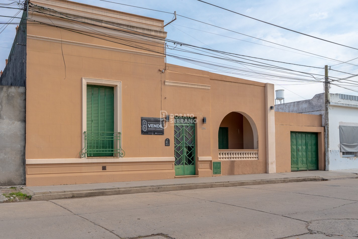 CASA ESTILO COLONIAL - TODOS LOS SERVICIOS!
