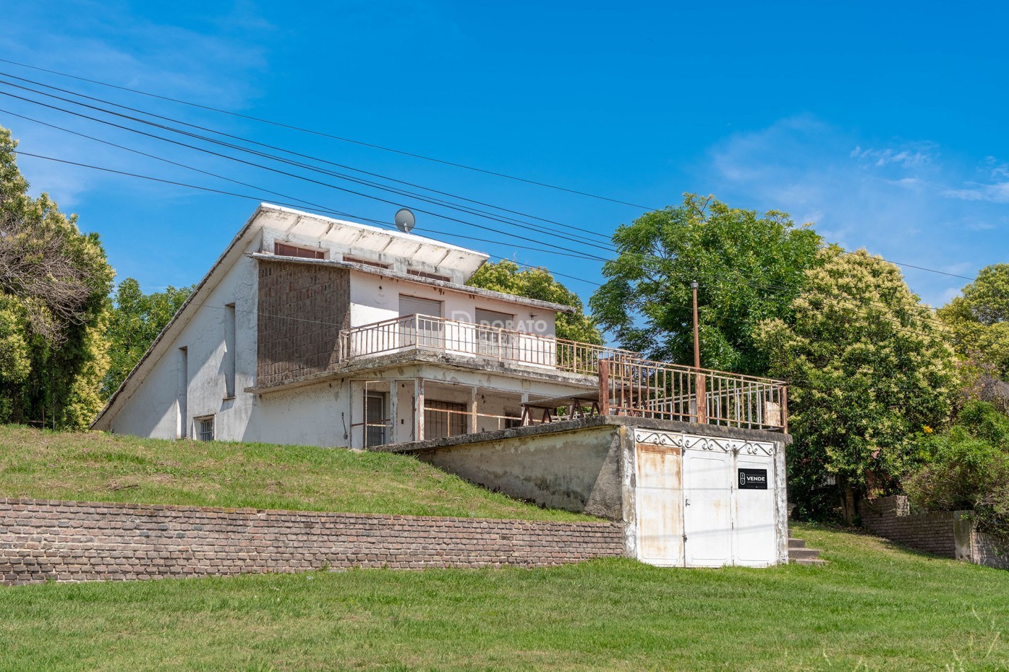 VOLVER A BRILLAR! NOTABLE PROPIEDAD EN EL RIO!