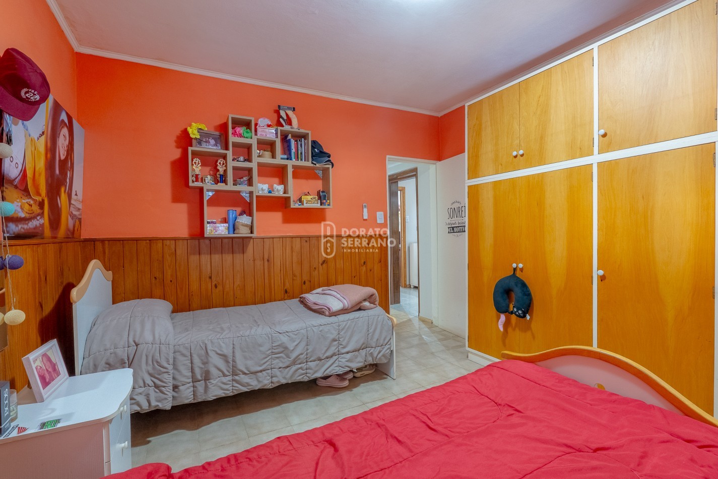 BONITA Y PRACTICA! FLORIDA / RESIDENCIAL!