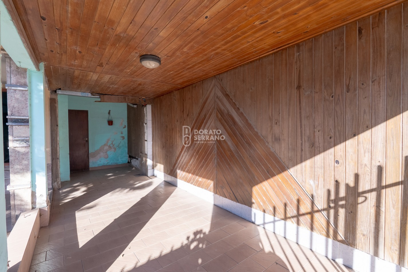 1 CASA DE 2 PLANTAS O 2 DEPTOS. INDEPENDIENTES / A ELECCION! 