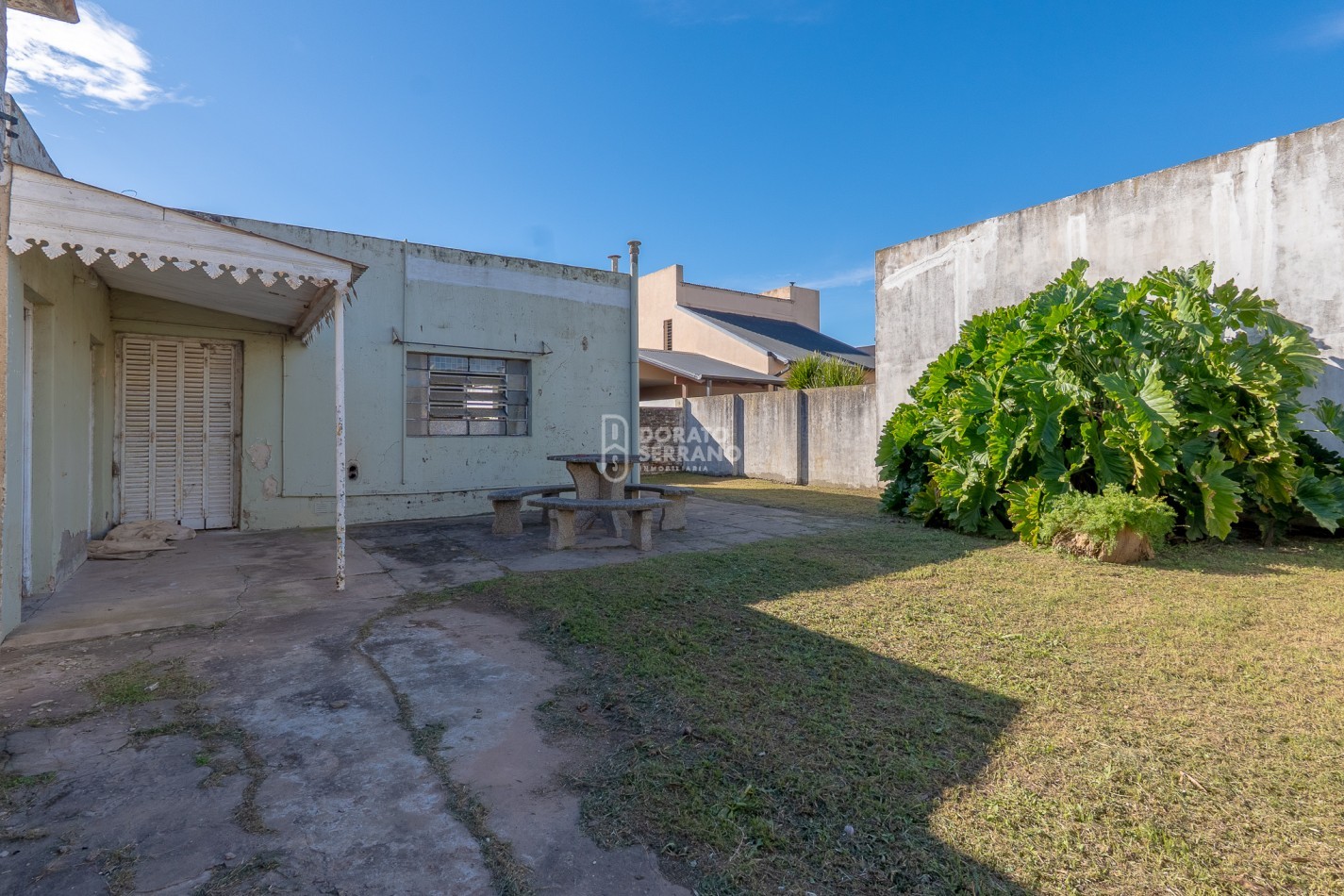 LOTE IDEAL 15X30 - A PASOS DE 20 DE JUNIO! + CASA A RECICLAR O DEMOLER.