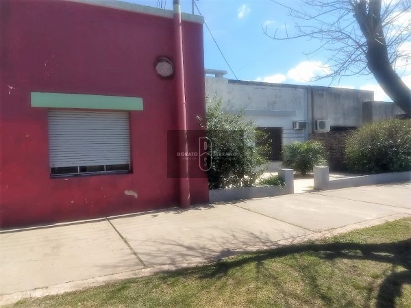 SANTA CLARA - CASA+LOCALES EN ESQUINA!