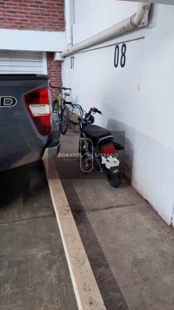 COCHERA CENTRICA / EDIFICIO LATINO!