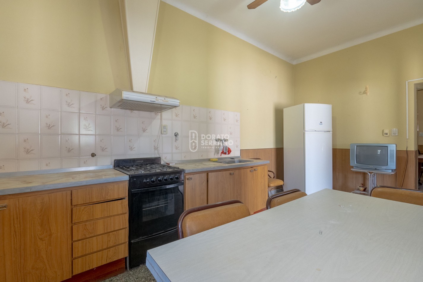 PRACTICA Y BIEN UBICADA.