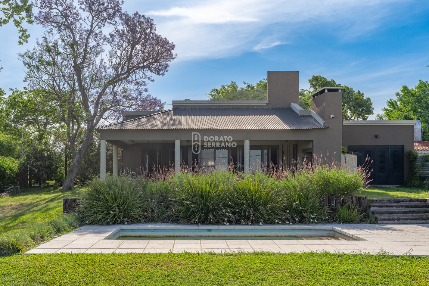 EXTRAORDINARIA! BARRIO GALVEZ - LAGUNA DE LOTTO.