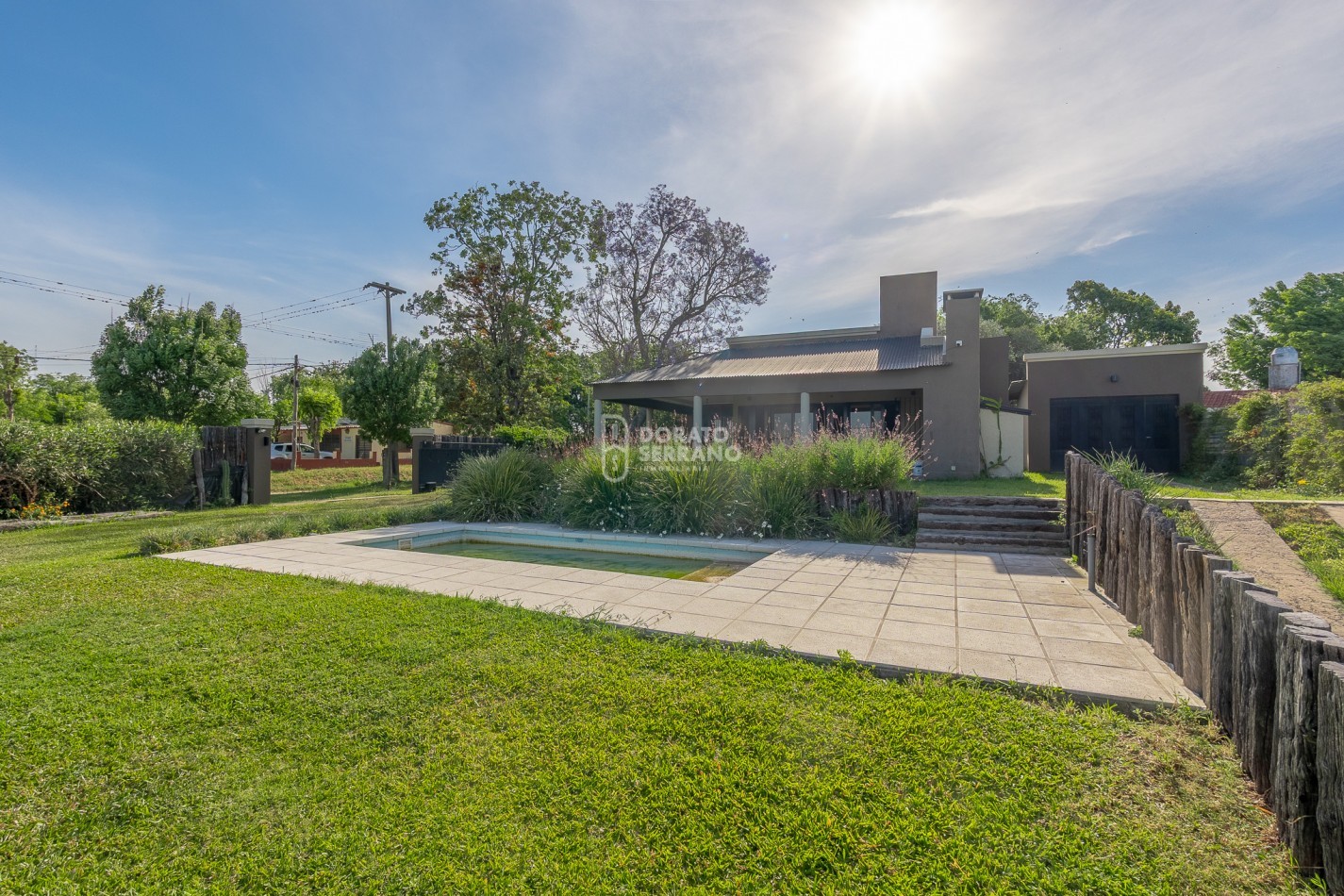 EXTRAORDINARIA! BARRIO GALVEZ - LAGUNA DE LOTTO.