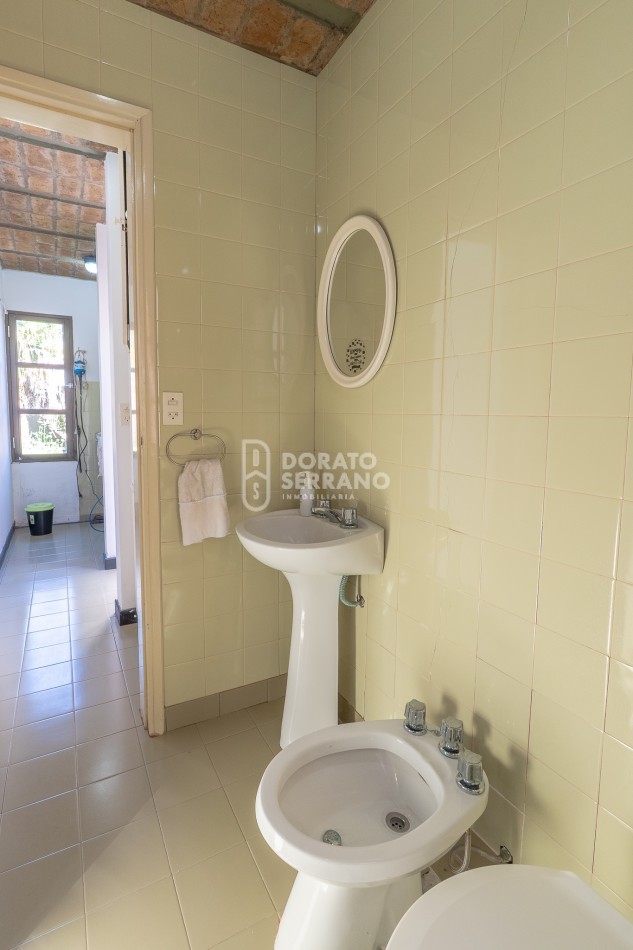 LOCAL & CONSULTORIO & OFICINA! O DEPTO!!!