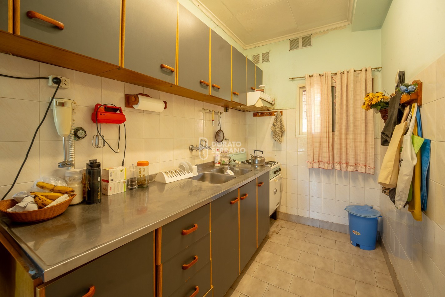 CASA EN BARRIO RESIDENCIAL! LISTA PARA UN NUEVO SUEÑO!