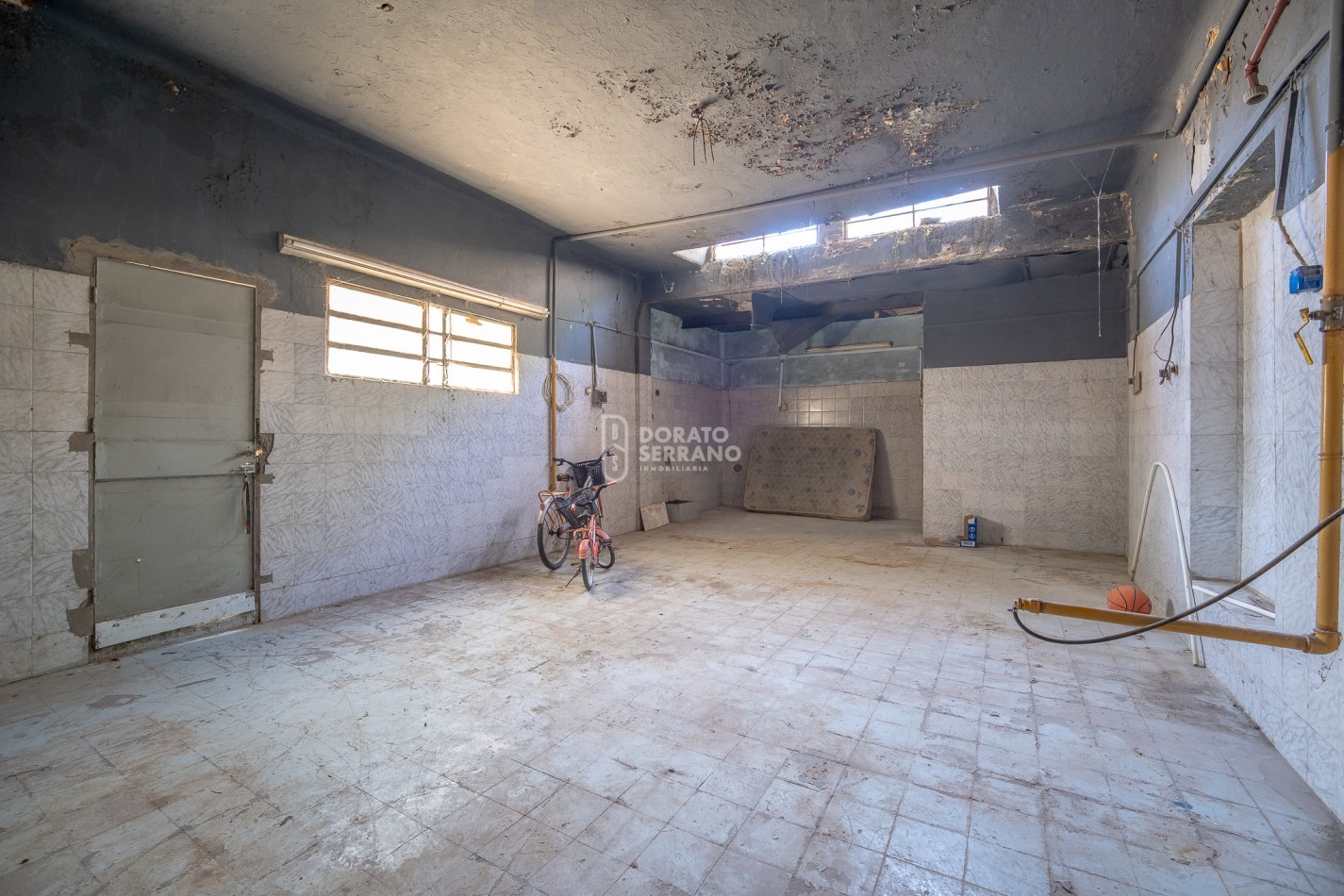 42 MTS. DE FRENTE EN ESQUINA! MAXIMAS POSIBILIDADES SOBRE 25 DE MAYO!