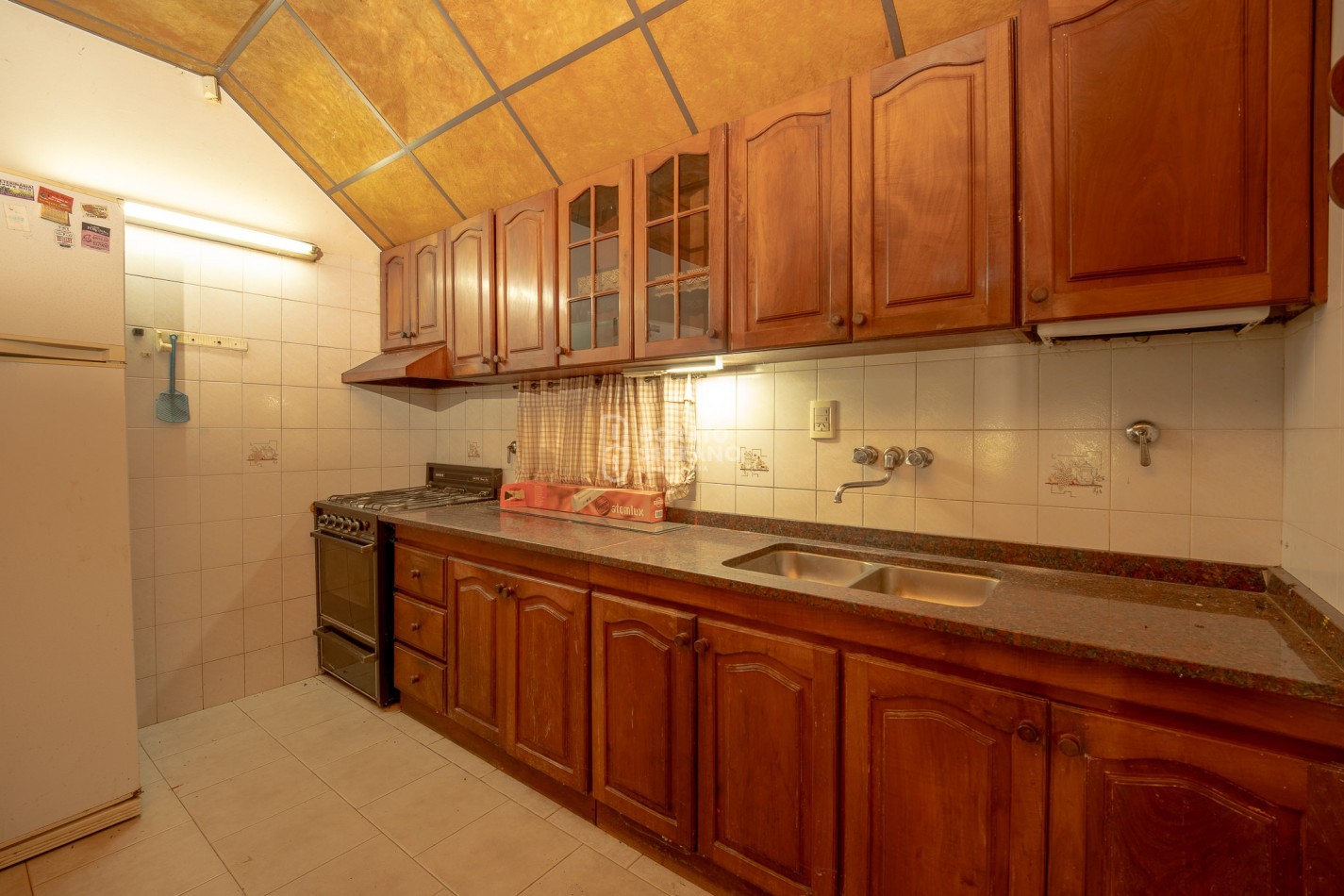 CASA EN EL RIO! GRANDIOSA! BARRIO BASUALDO!