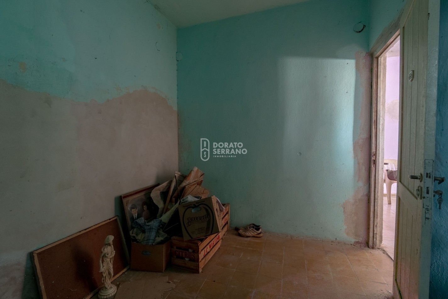 GRAN SUPERFICIE - TODOS LOS SERVICIOS.