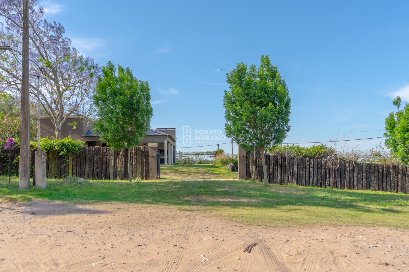 EXTRAORDINARIA! BARRIO GALVEZ - LAGUNA DE LOTTO.