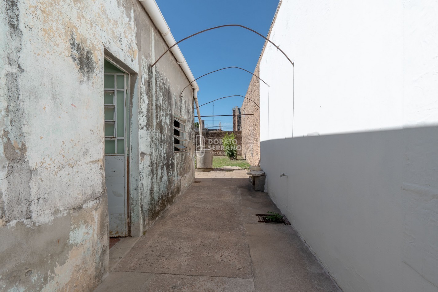 LOTE + CASA A DEMOLER O RECICLAR