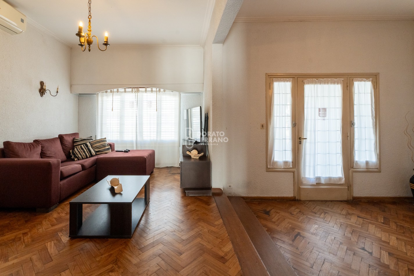 PORTE Y ESTILO PROPIO - AREA CENTRAL!