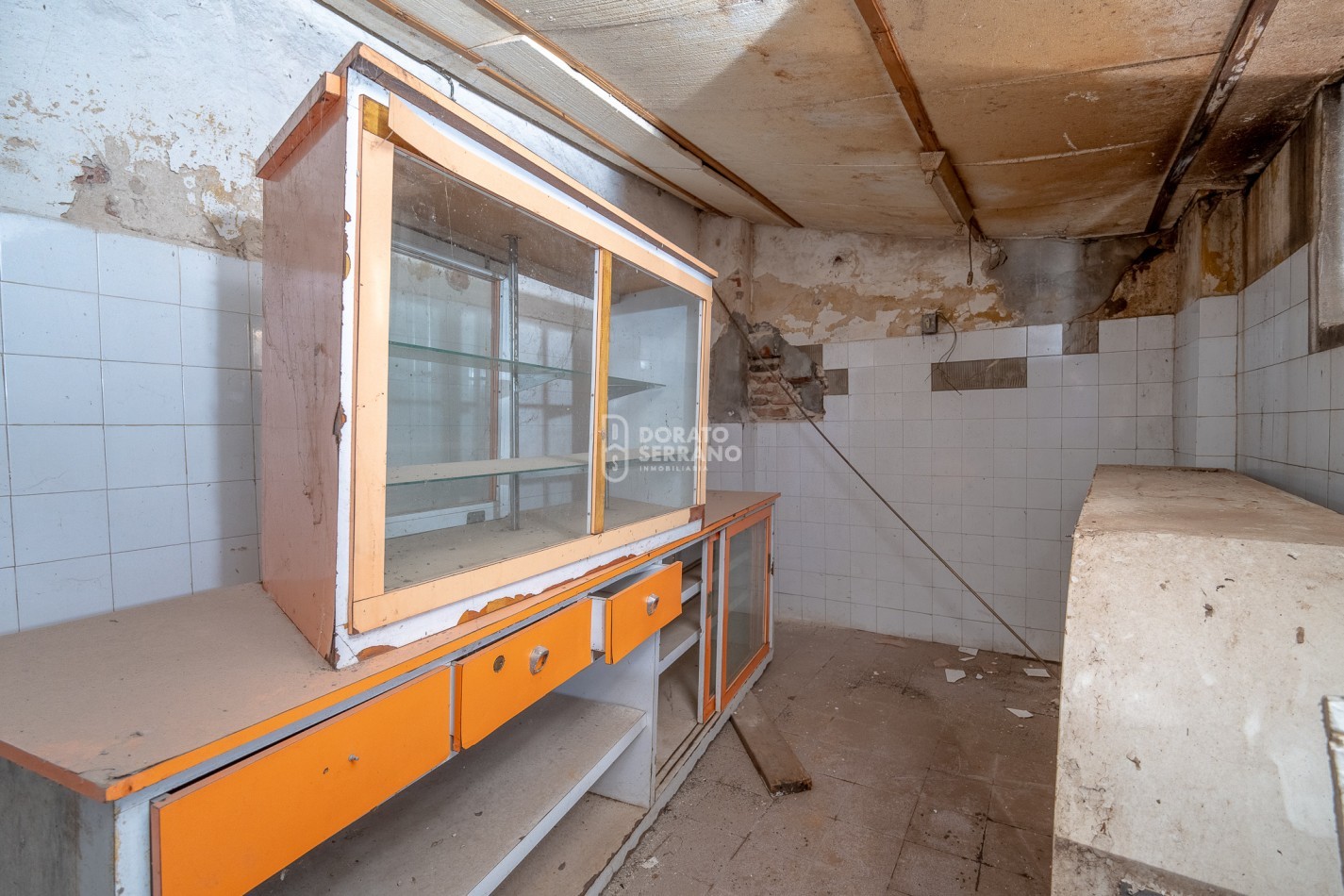 42 MTS. DE FRENTE EN ESQUINA! MAXIMAS POSIBILIDADES SOBRE 25 DE MAYO!