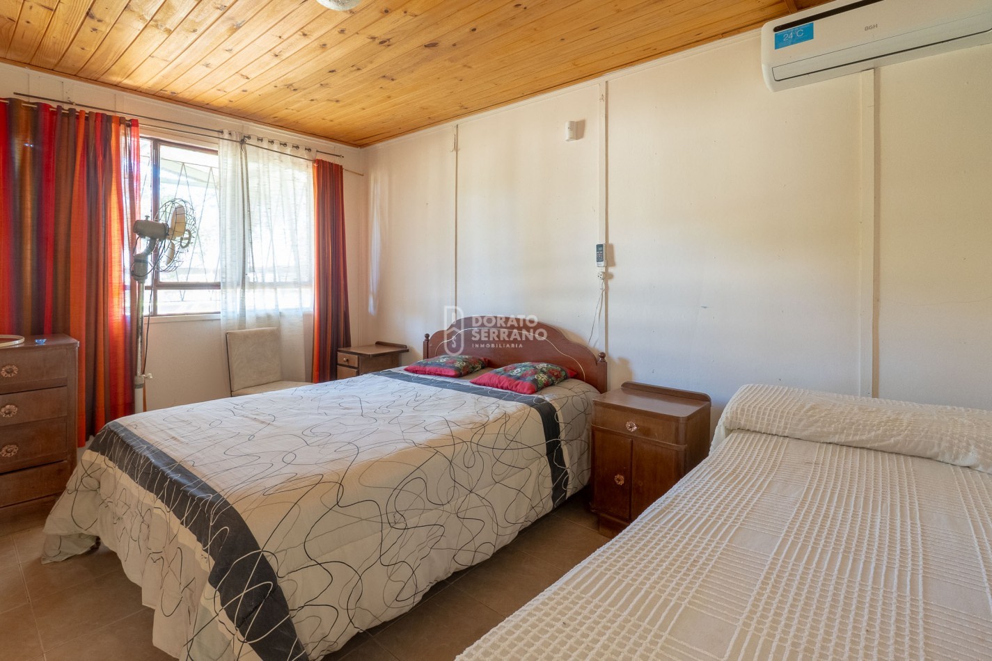 CASA EN EL RIO - BARRIO GALVEZ - PRACTICA Y BIEN UBICADA!