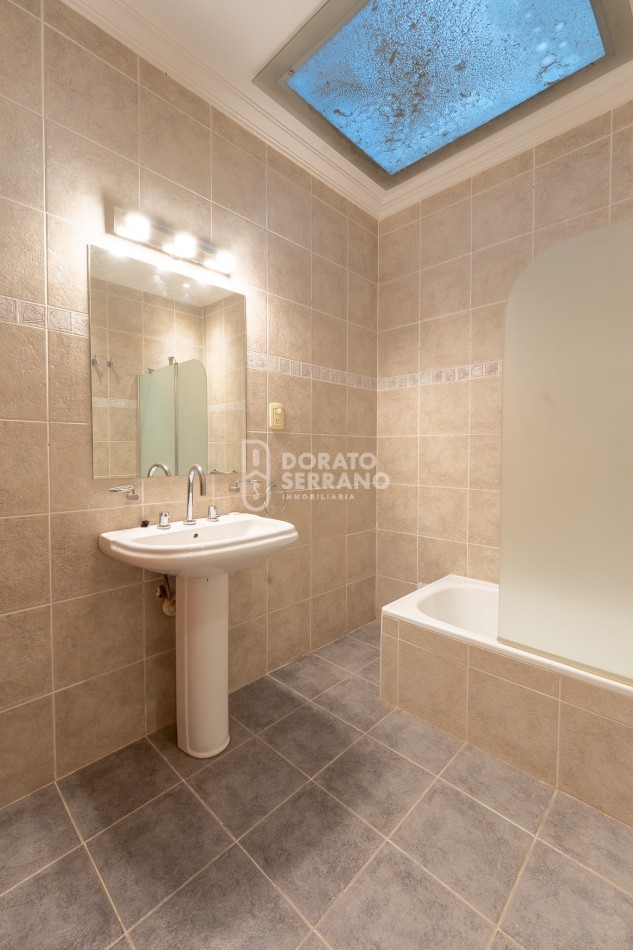 CASA LISTA PARA HABITAR! TODOS LOS SERVICIOS!