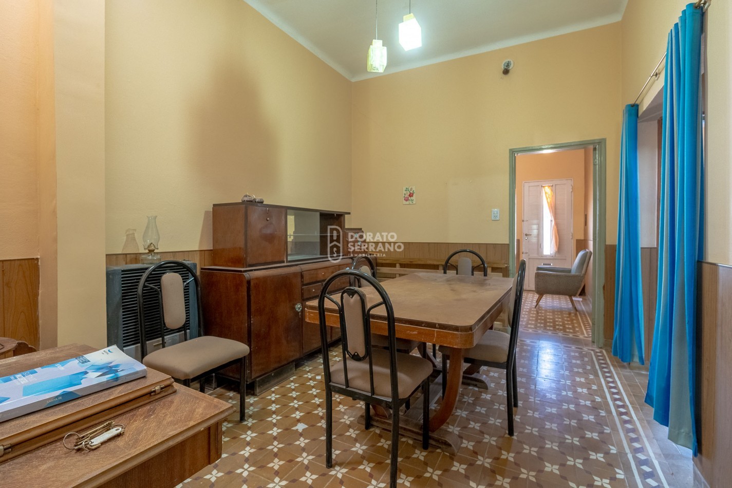 PRACTICA Y BIEN UBICADA.