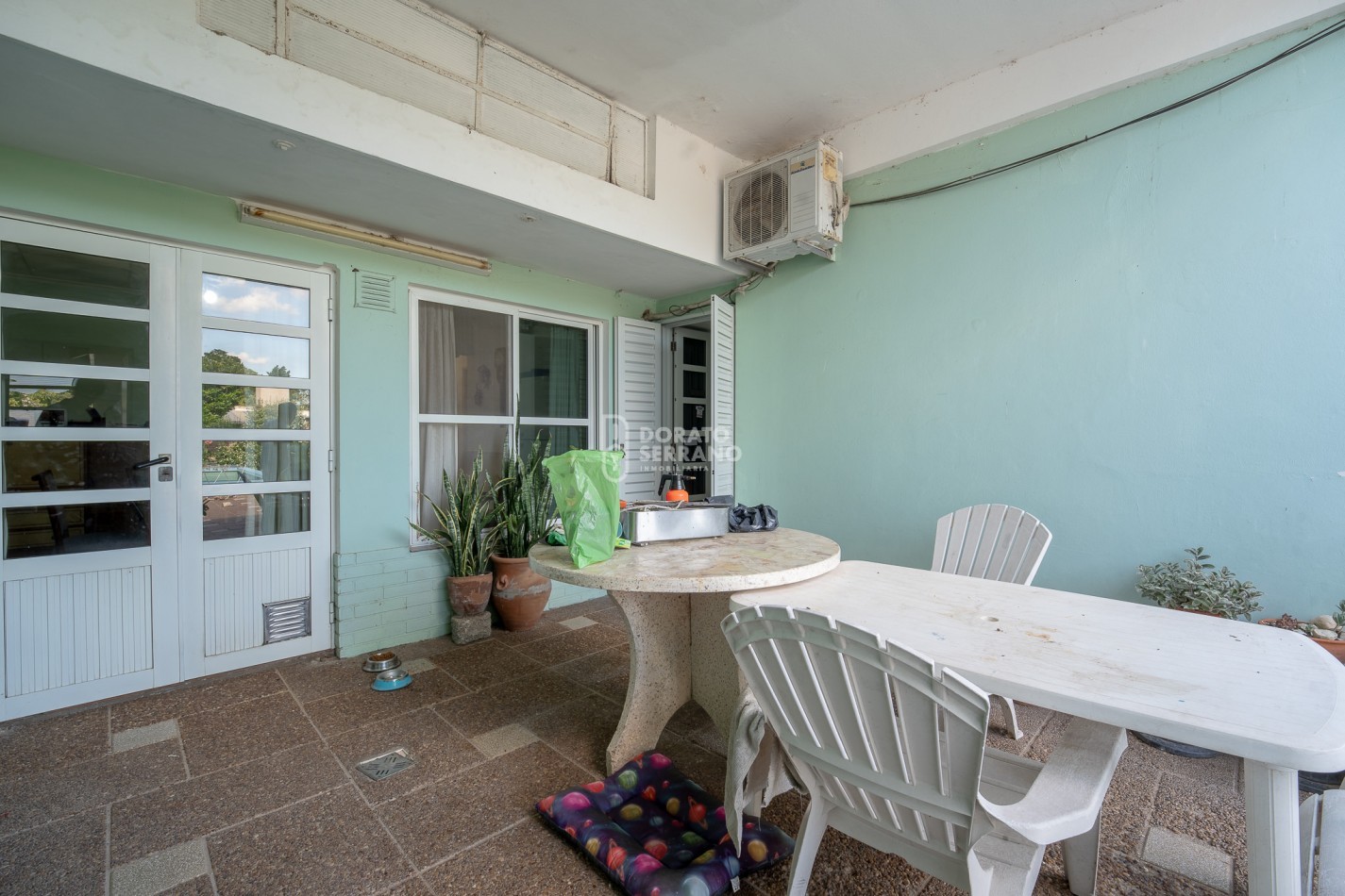 CASA EN BARRIO RESIDENCIAL! LISTA PARA UN NUEVO SUEÑO!