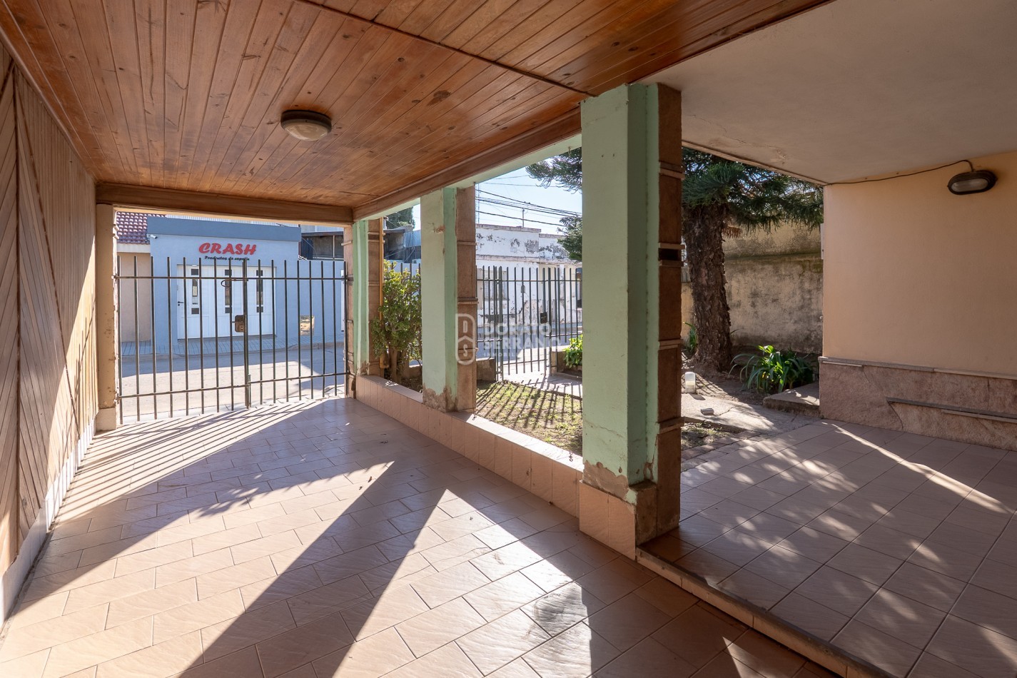 1 CASA DE 2 PLANTAS O 2 DEPTOS. INDEPENDIENTES / A ELECCION! 