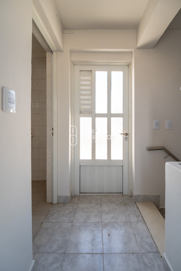 DEPTO. GIGANTE EN MICROCENTRO! 132 M2 EXCLUSIVOS & PLUS TERRAZA SOLARIUM!