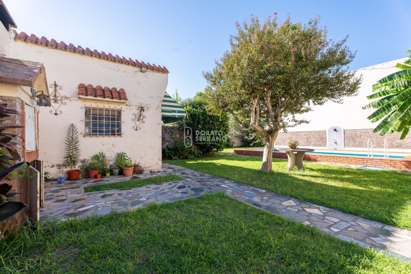 PORTE Y ESTILO PROPIO - AREA CENTRAL!