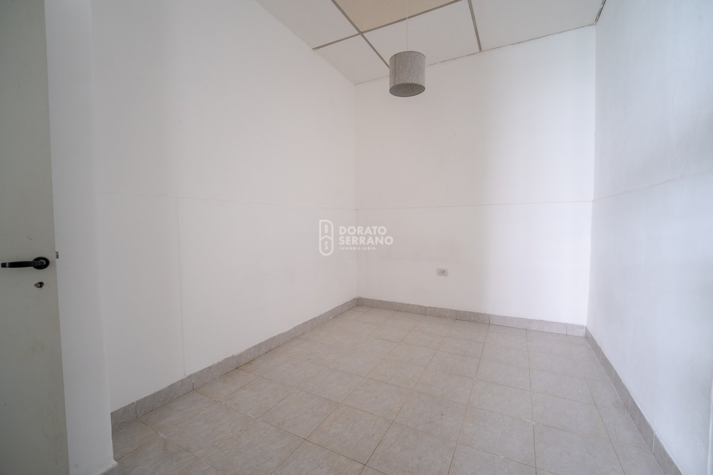 COMPLEJO DE 3 DEPTOS. CENTRICOS + PLUS: LOTE REMANENTE!  