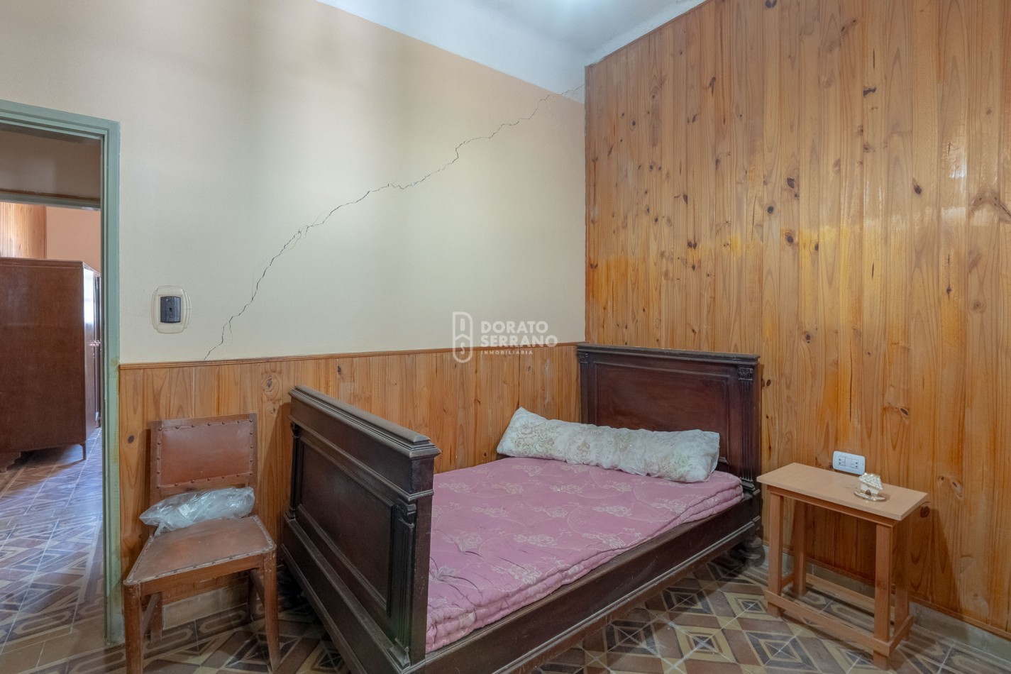 PRACTICA Y BIEN UBICADA.