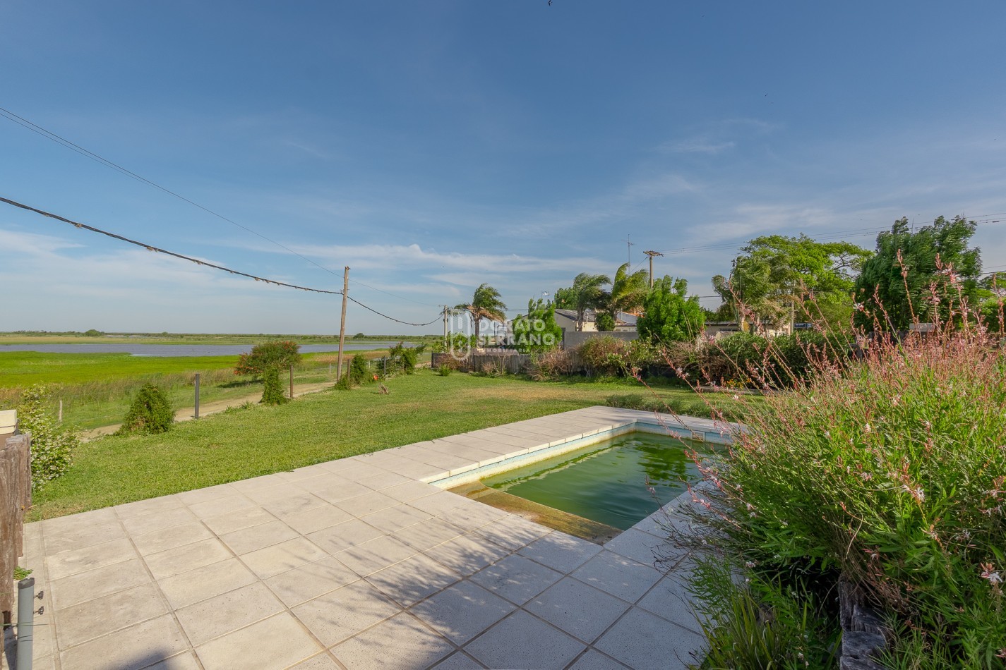 EXTRAORDINARIA! BARRIO GALVEZ - LAGUNA DE LOTTO.