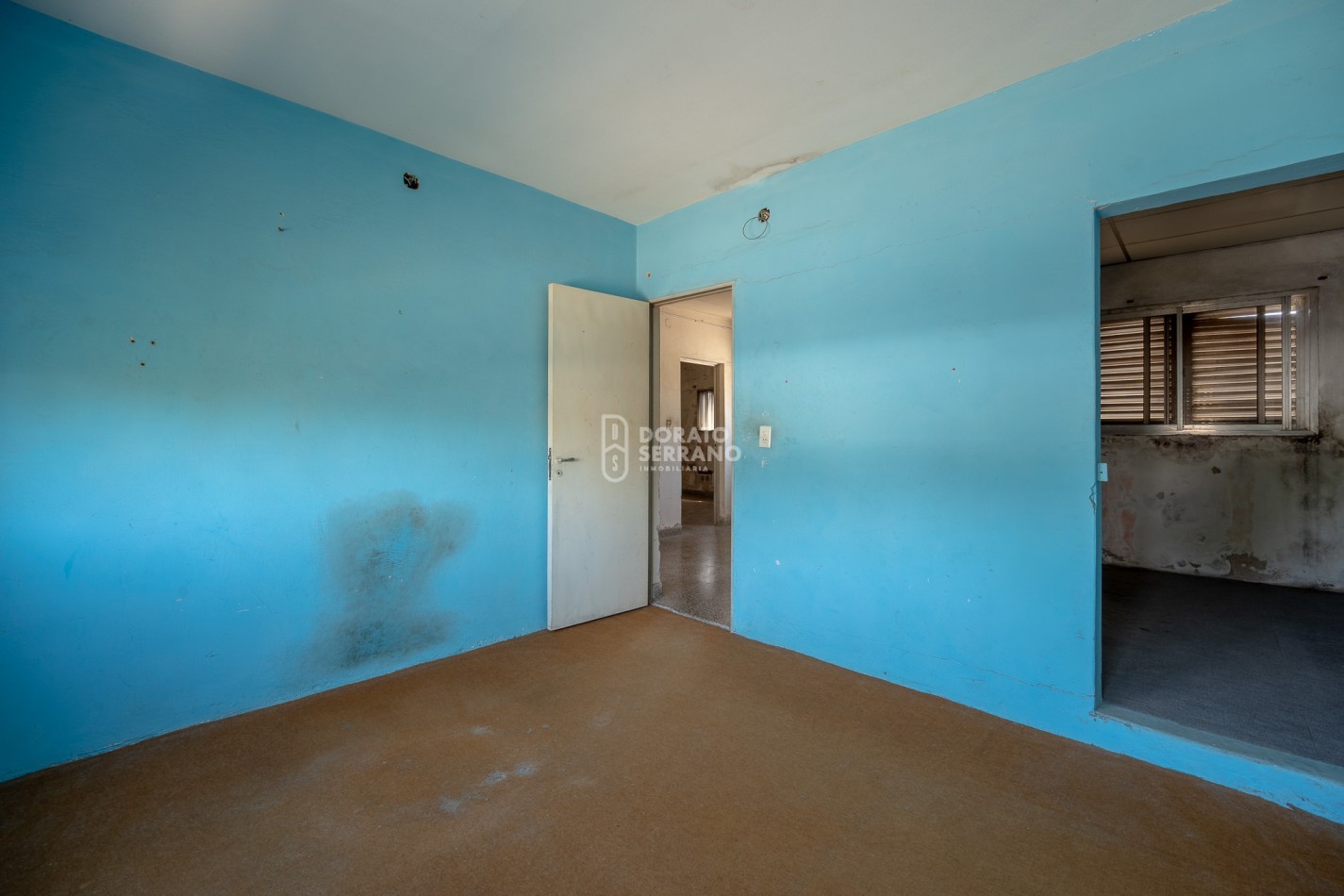 CASA CON LOCAL - PROYECTAR SIN LIMITES! AREA CENTRAL! 