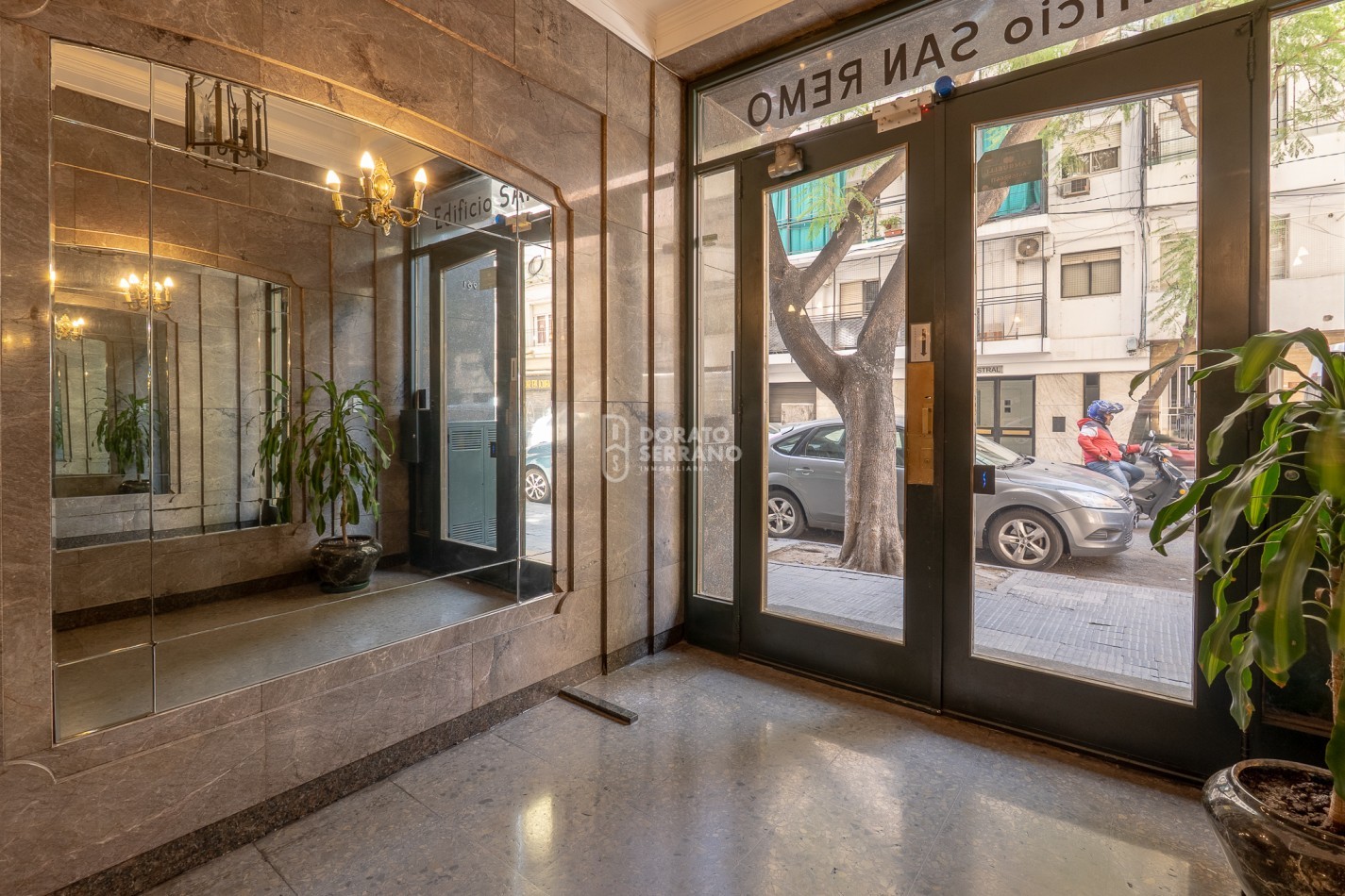 DEPTO. ROSARIO - AMPLIO Y SEÑORIAL.