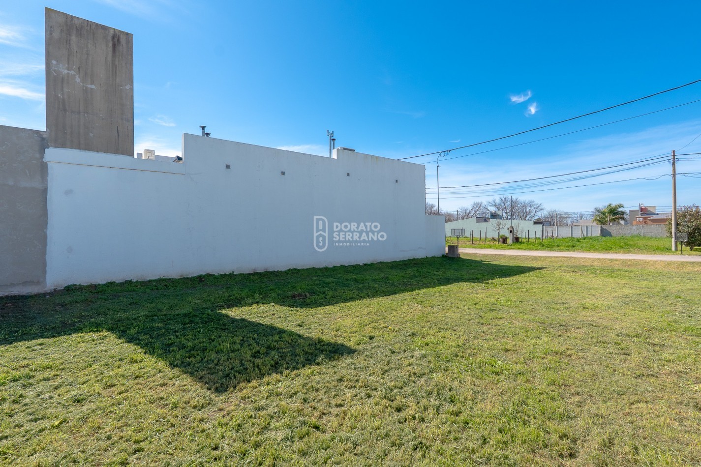 LOTE RESIDENCIAL - 10X30.