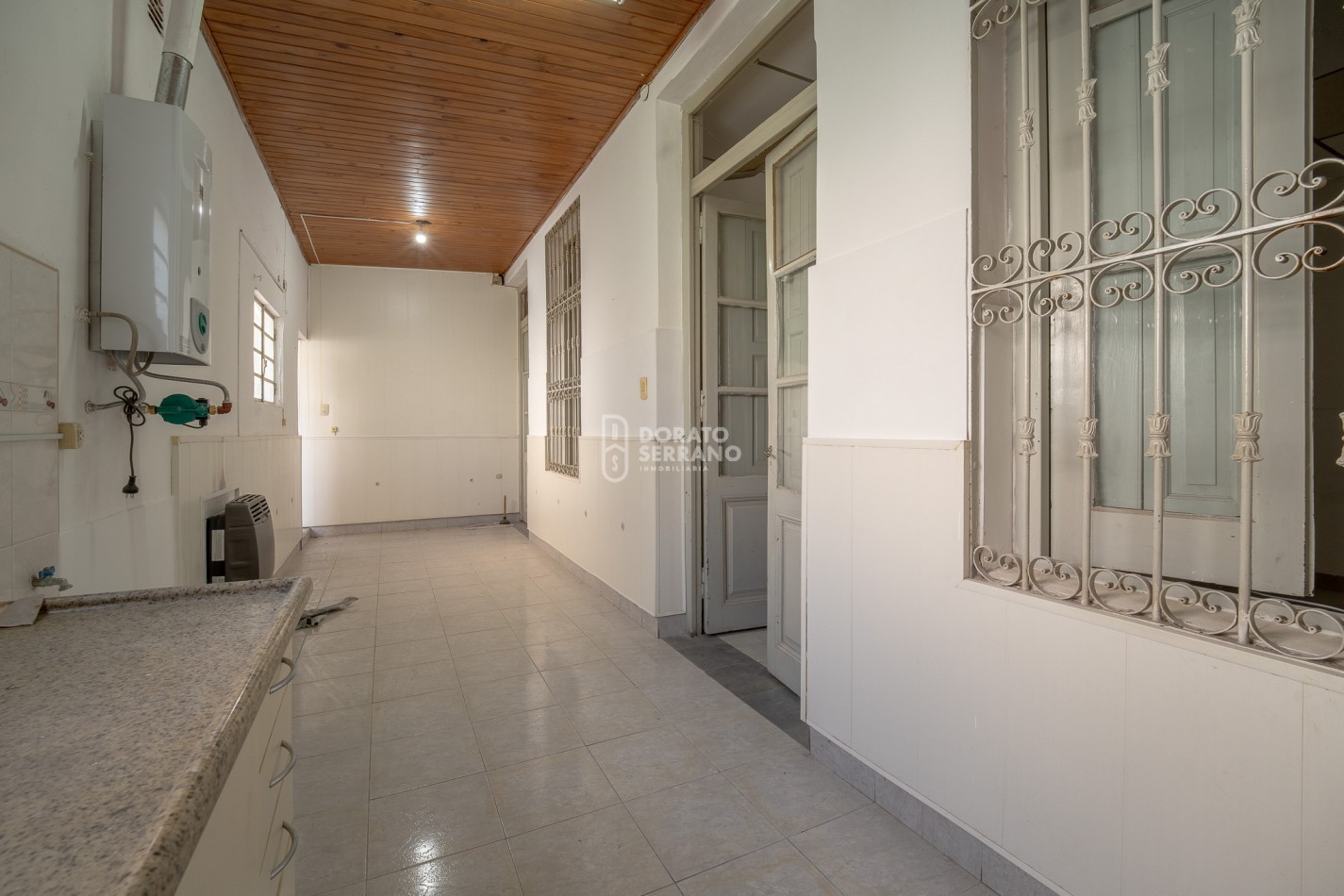 COMPLEJO DE 3 DEPTOS. CENTRICOS + PLUS: LOTE REMANENTE!  