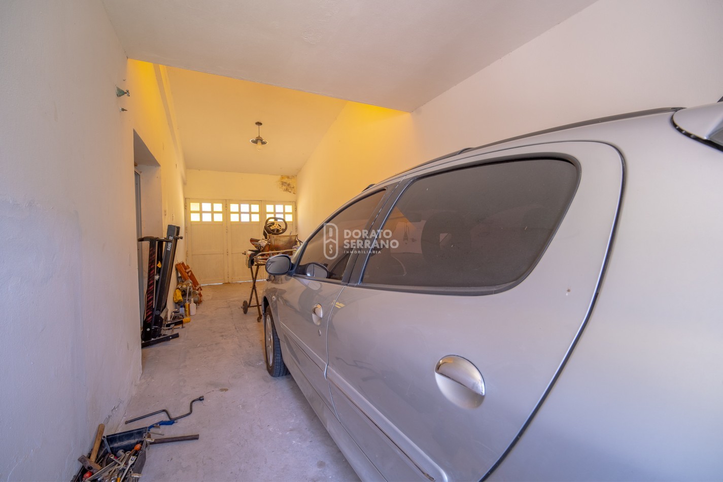 BONITA & LISTA PARA HABITAR! EN ESQUINA!