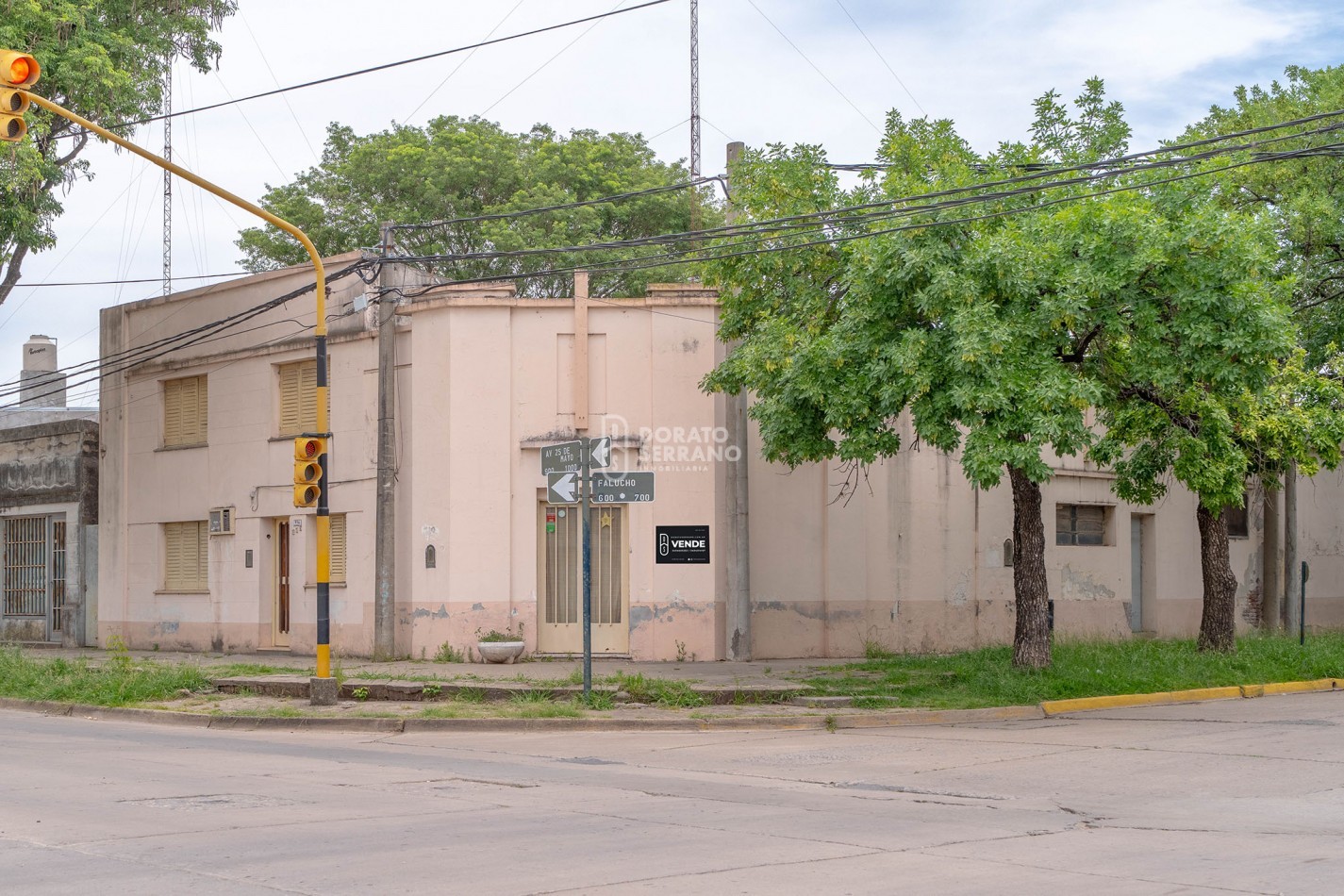 42 MTS. DE FRENTE EN ESQUINA! MAXIMAS POSIBILIDADES SOBRE 25 DE MAYO!