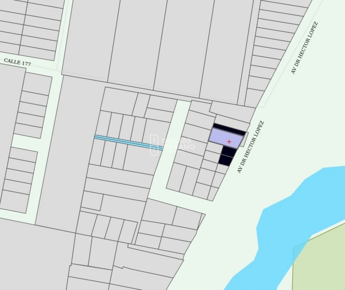 CASA EN EL RIO! GRANDIOSA! BARRIO BASUALDO!