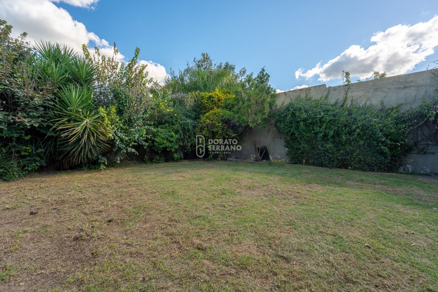 CASA LISTA PARA HABITAR! TODOS LOS SERVICIOS!