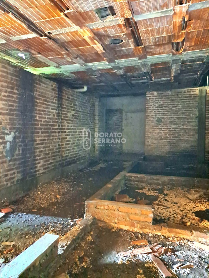 LOCAL ESTRATEGICO EN PEDRONI! ALTO POTENCIAL.