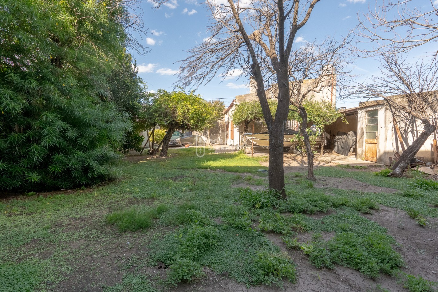 CASA ESTILO COLONIAL - TODOS LOS SERVICIOS!