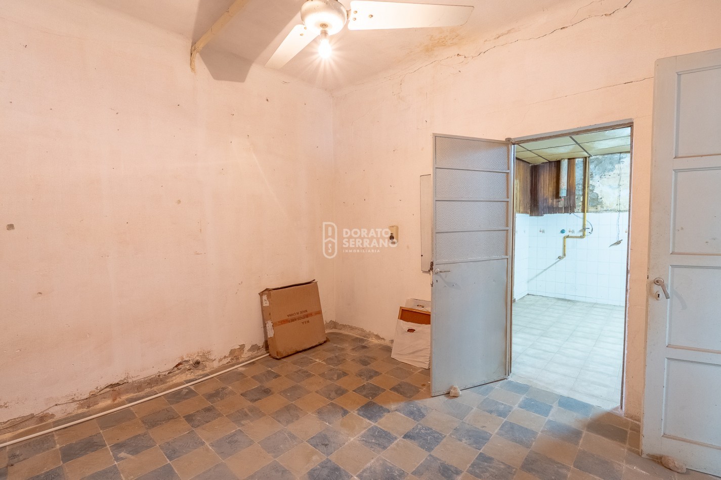 CASA A RECICLAR + GALPON NUEVO!