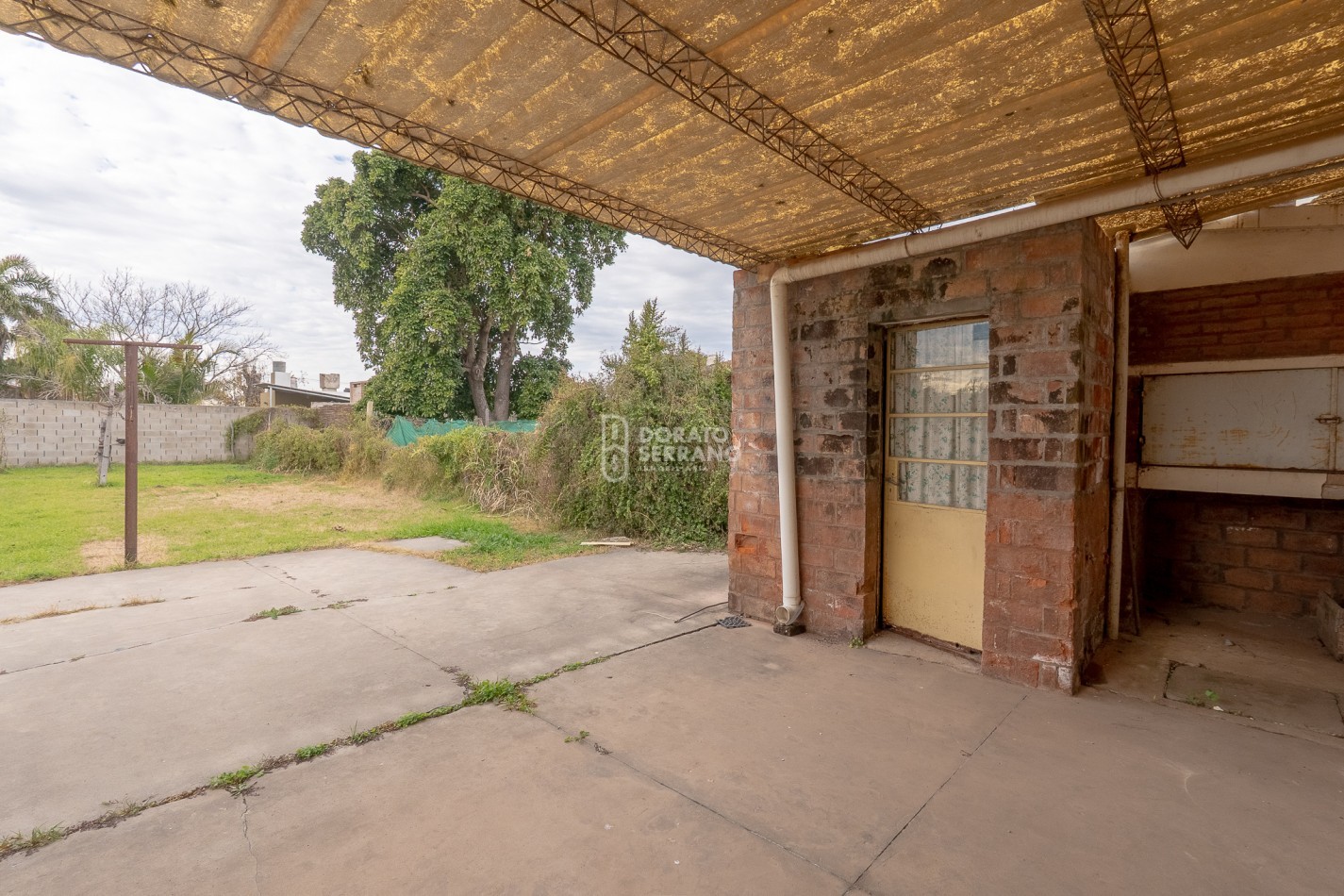 BUEN LOTE  &TODOS LOS SERVICIOS!