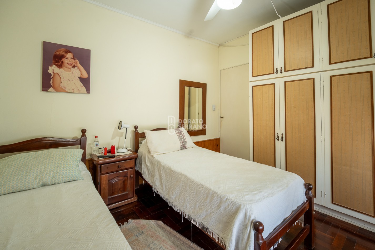 CASA EN BARRIO RESIDENCIAL! LISTA PARA UN NUEVO SUEÑO!